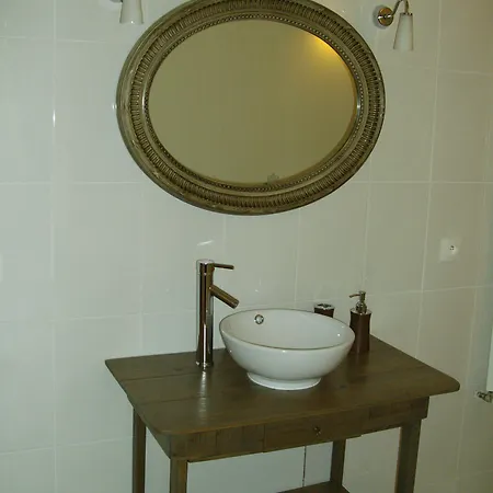 D'hotes - Domaine De Berthegille *